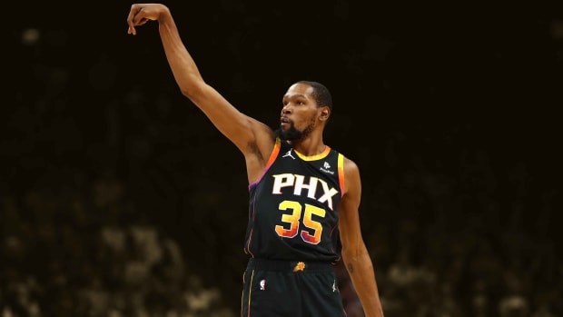 Kevin Durant und Stephen Curry hatten ihre erste Auseinandersetzung als Kontrahenten